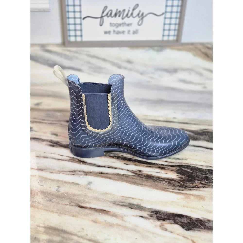 Jack Rogers Chloe‎ Navy Blue Scalloped Wave Chelsea Rain Boots Womens Size 6M